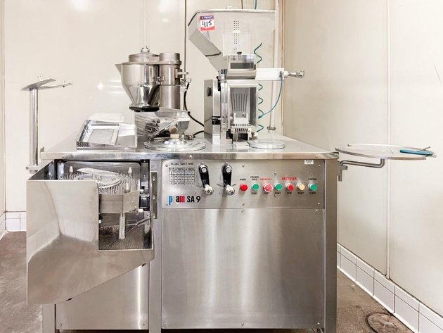 Image for MJK2722 PAM SA9 Semi Automatic Encapsulation Machine