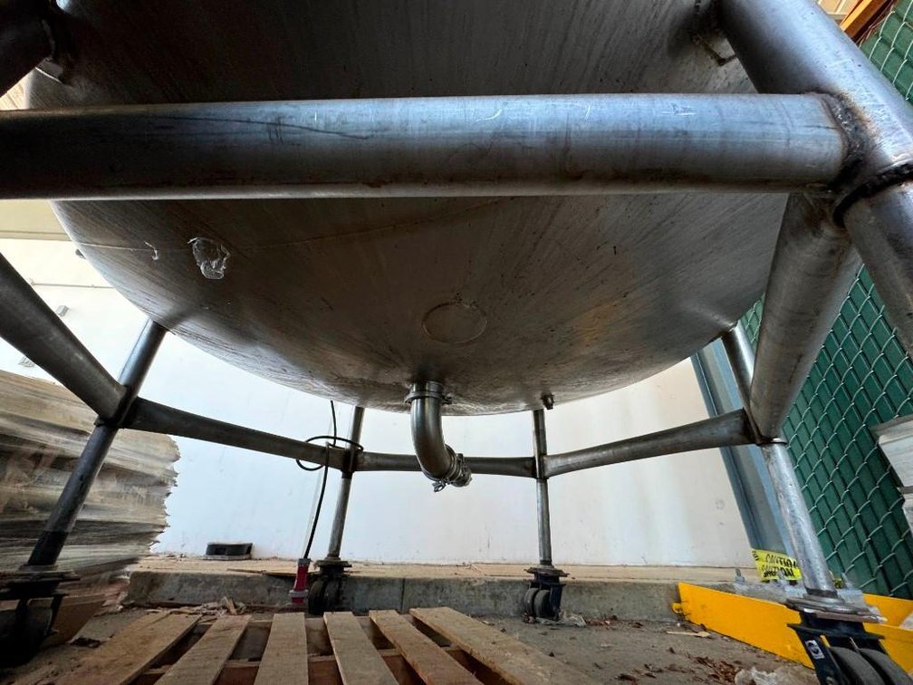 Image for ***SOLD*** MJK2278 Walker 1,700 Gallon Single Walled Agitation Tank