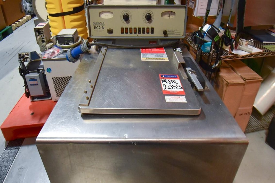 Image for MJK2055 SORVALL Superspeed RC2-B Automatic Refrigerated Centrifuge