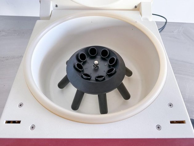 Image for MJK2346 Ample Scientific Champion Centrifuge (F-33D)