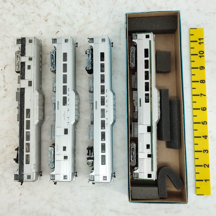 4 ATHEARN PASSENGER CARS INV 261220047