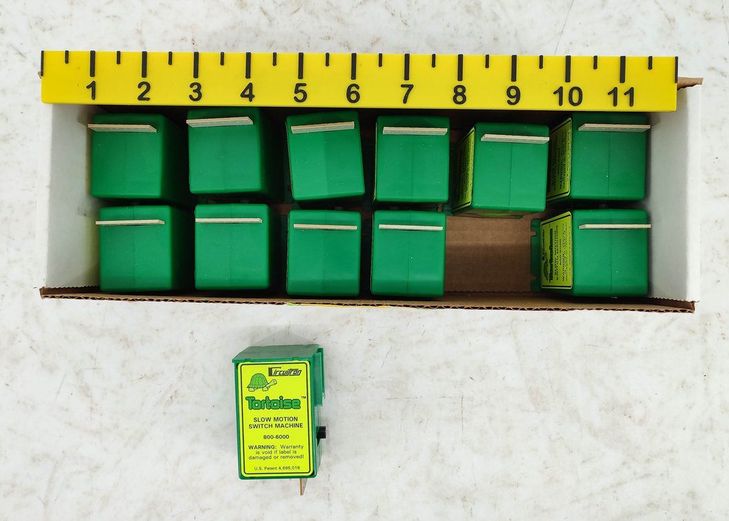 LOT OF TORTOISE SWITCH MACHINES  INV 261220059