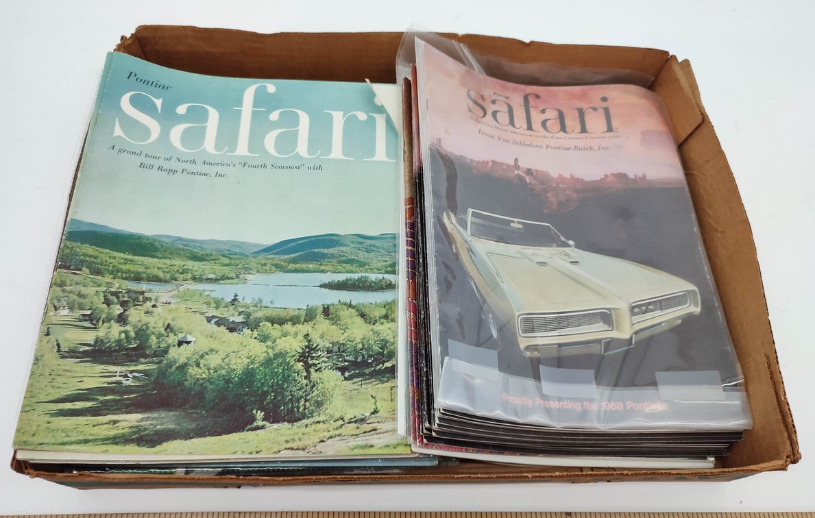 LARGE LOT OF 1969-70 PONTIAC MAGS. INV 261570602