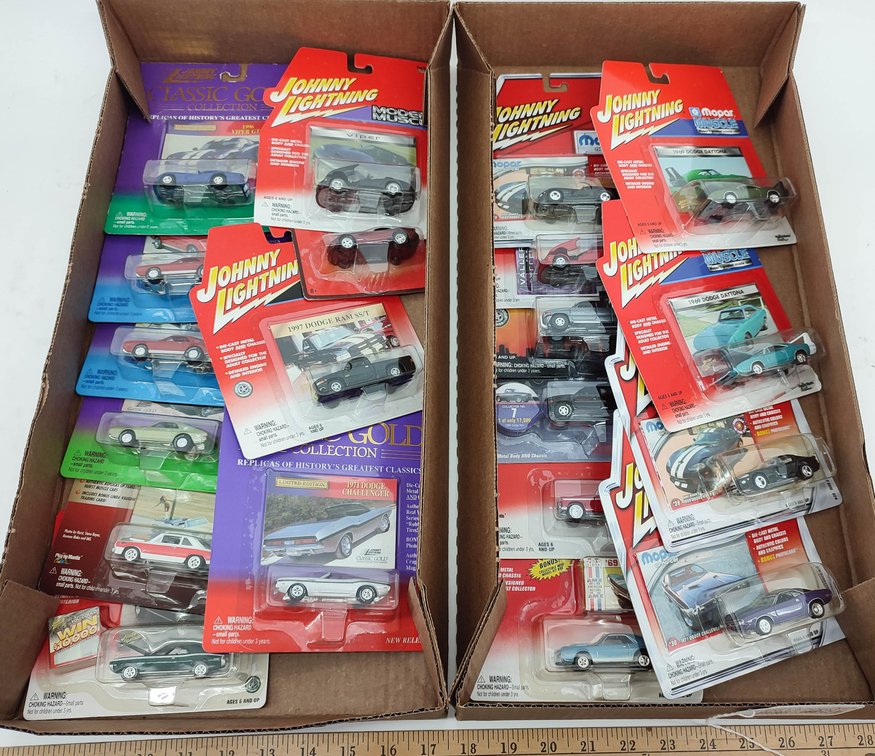 20 JOHNNY LIGHTNING CARS INV 261570665