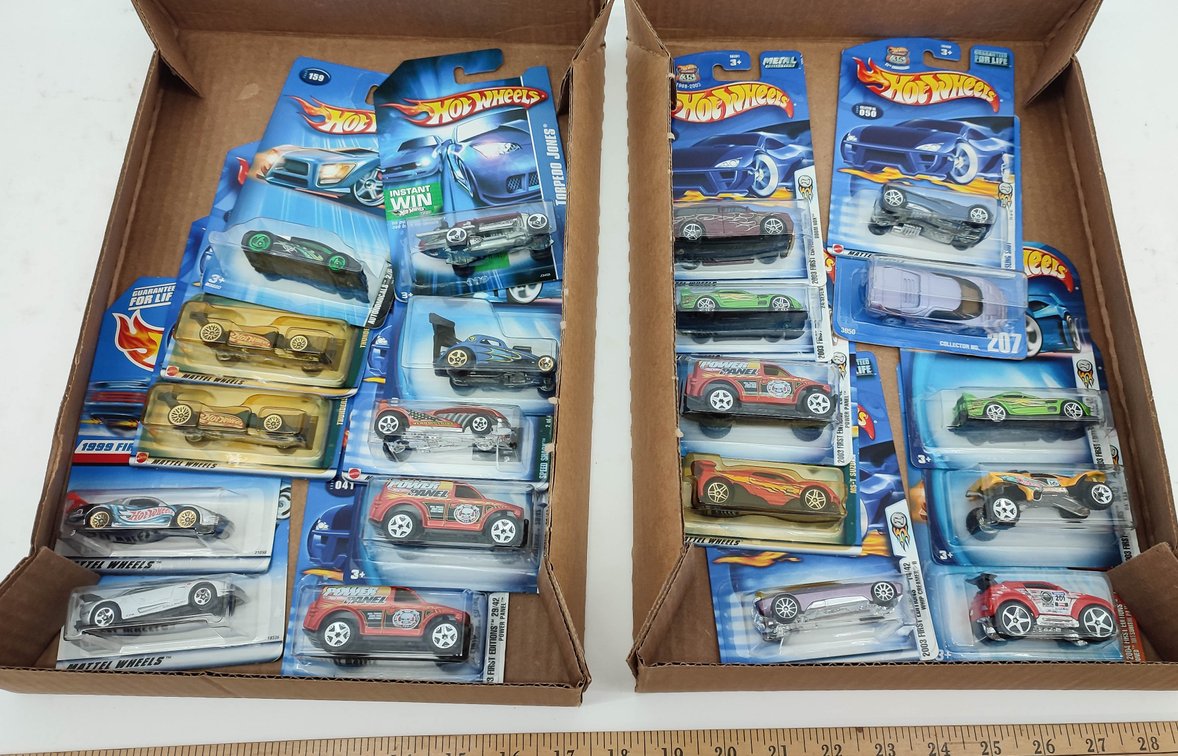 20 ASST. HOT WHEELS CARS. INV 261570674