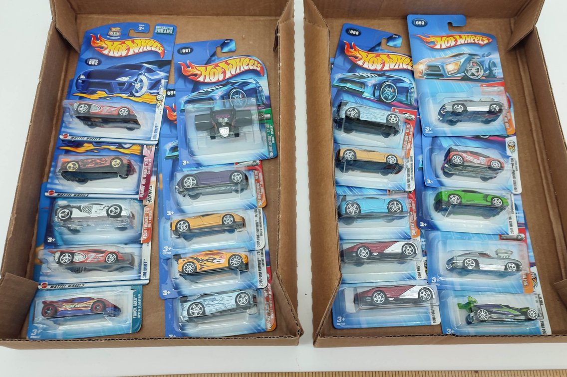 20 ASST. HOT WHEELS CARS. INV 261570675