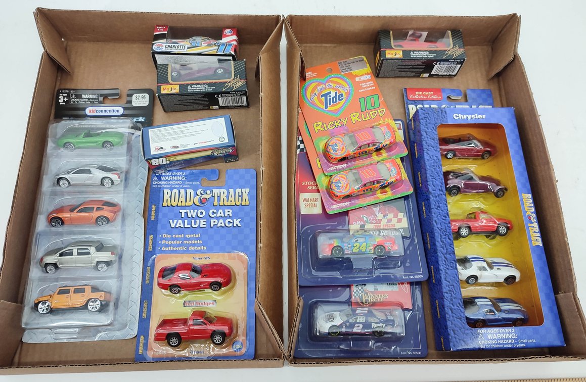 11 ASST. DIE CAST TOYS/CARS. INV 261570678