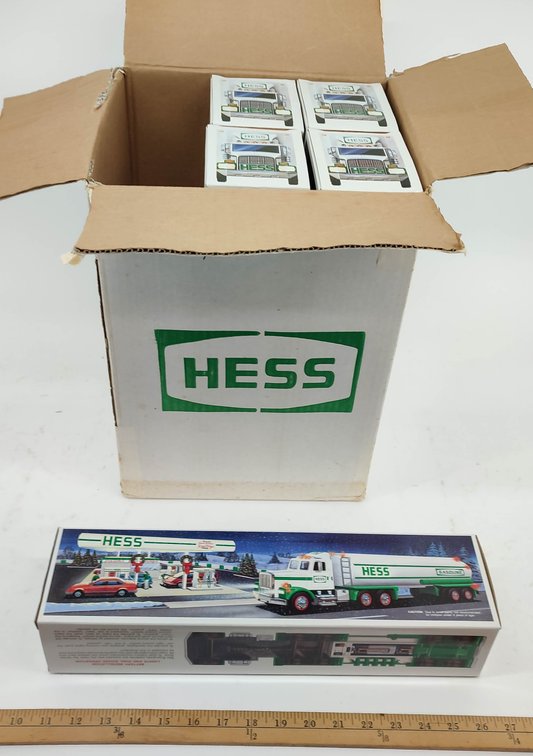 HESS 4 TOY TRUCK BANKS, 1 TOY TANKER TRUCK. INV 261570684