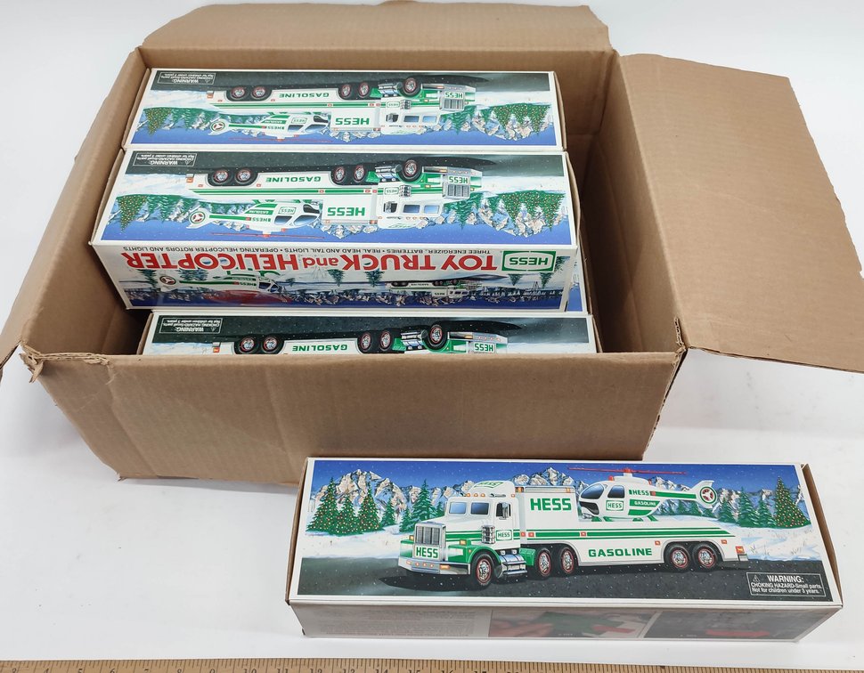 6 HESS VEHICLES. 1995 INV 261570699