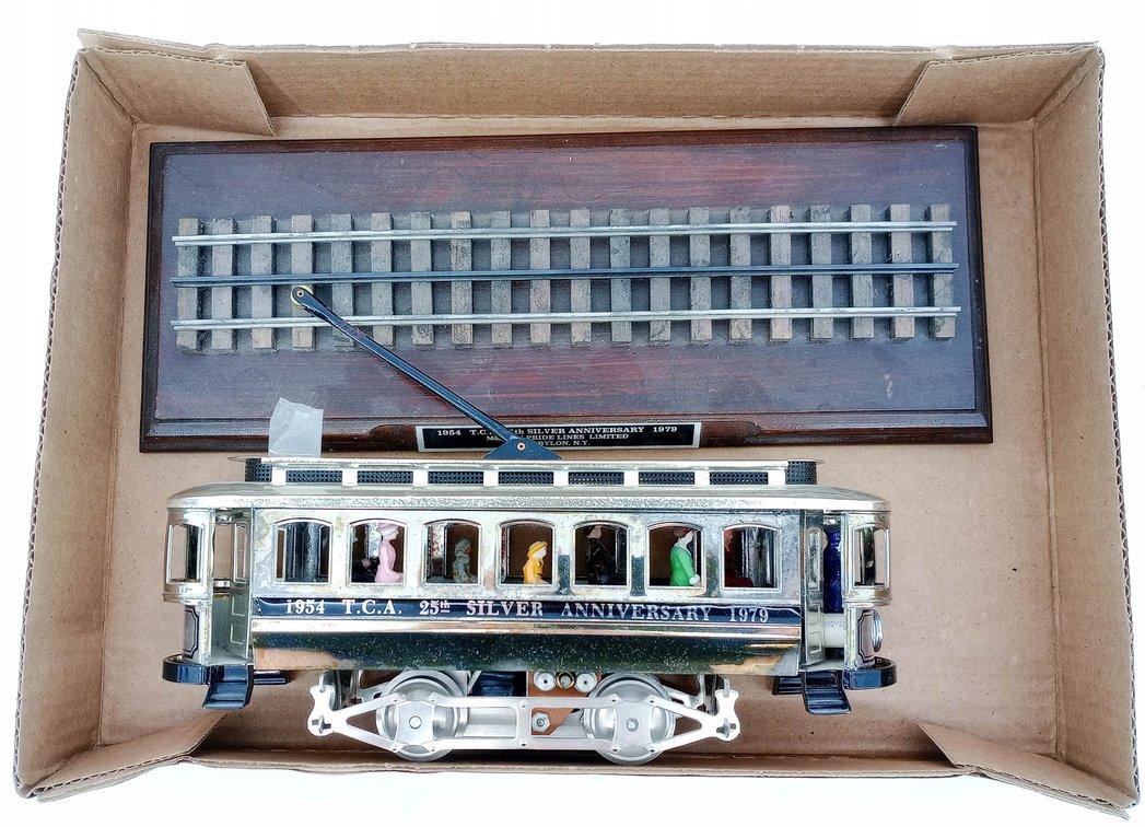 PRIDE LINES T.C.A. 25TH SILVER ANNIVERSARY TROLLEY ON DISPLAY BASE  INV 260015199