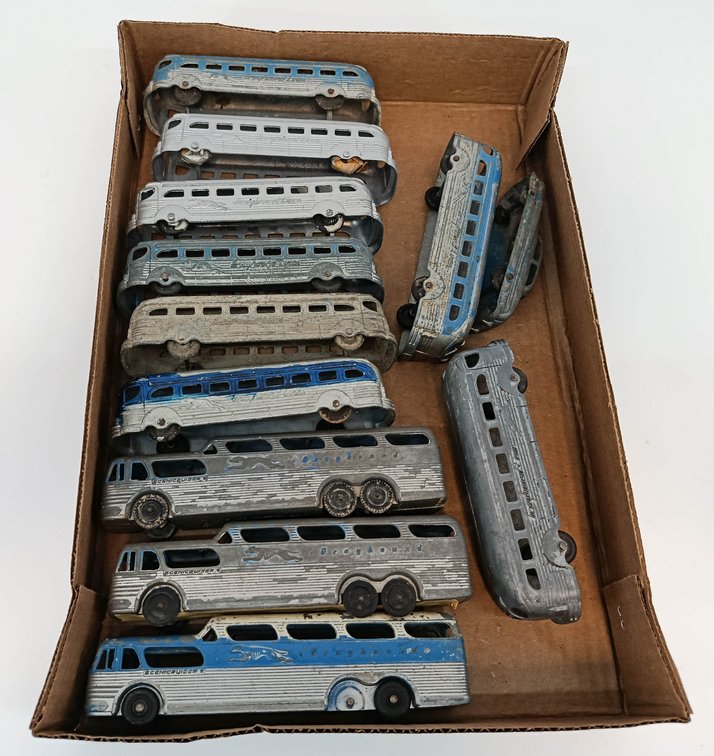 12 TOOTSIETOY GREYHOUND LINES DIE-CAST BUSES MOSTLY SILVER & BLUE  INV 261671945