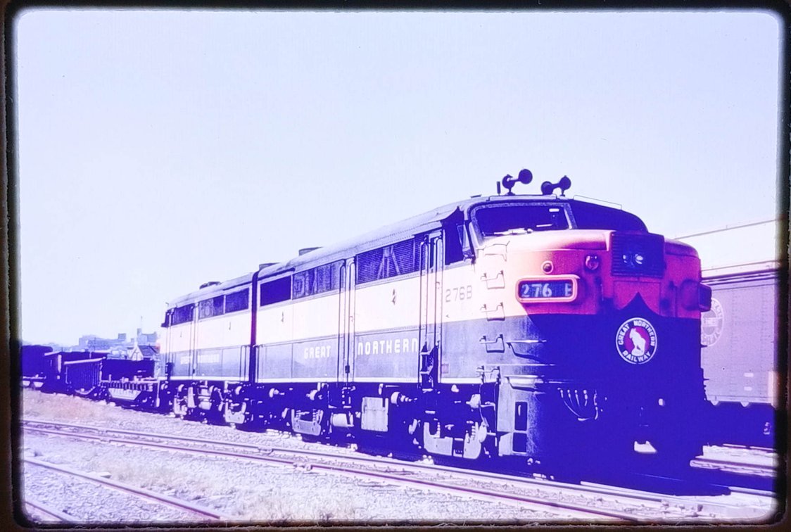 500+ COLOR PHOTOS: MOSTLY TRAINS AND RAILROADS INV 260490006