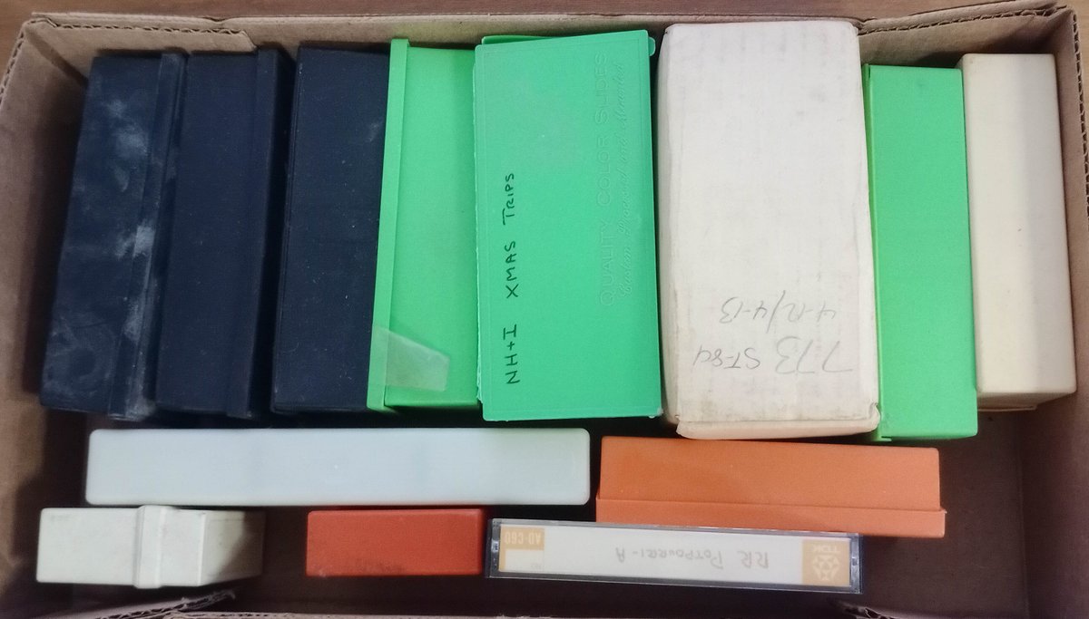 GENEROUS LOT OF COLOR SLIDES: RAILROADS, BUSES, TROLLEYS, SCENERY ETC INV 262510733