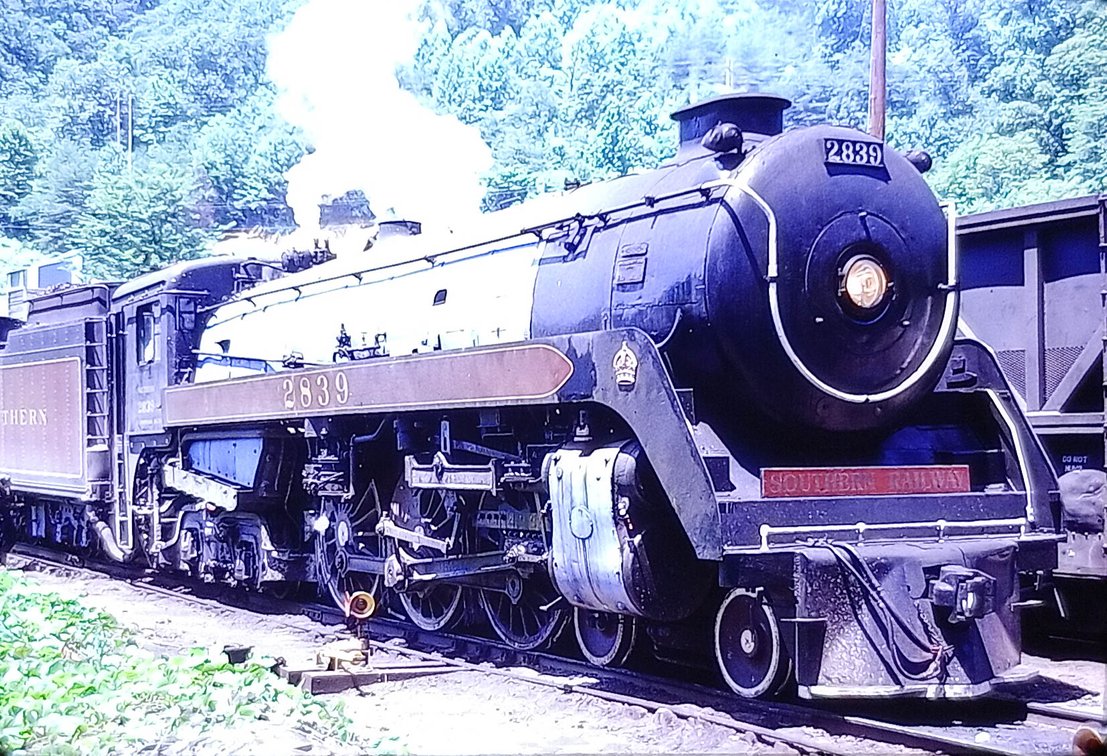 500+ COLOR SLIDES: TRAINS, BUSES, TROLLEYS, SCENERY ETC INV 262510742