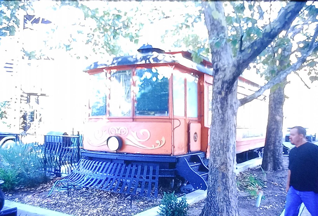 400 COLOR SLIDES: TRAINS, TROLLEYS, BUSES, CARS, BOATS, SCENERY ETC  INV 262510761