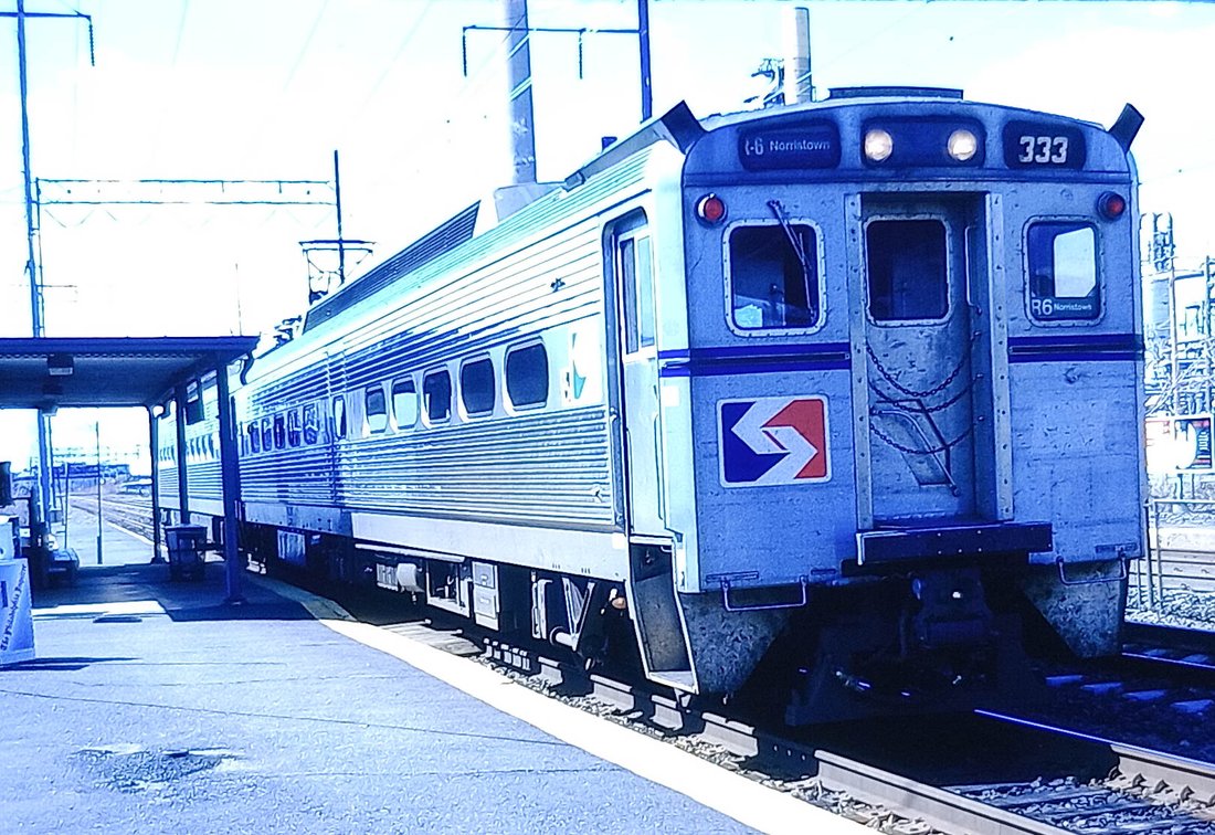 150+ COLOR SLIDES: MOSTLY TRAINS (SEPTA)  INV 262510779
