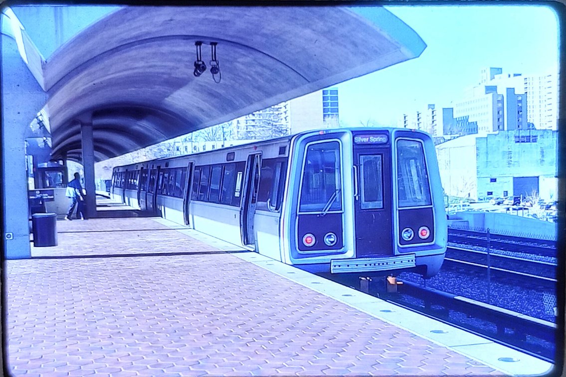 300+ COLOR SLIDES - TRAINS, TROLLEYS ETC  INV 262510782