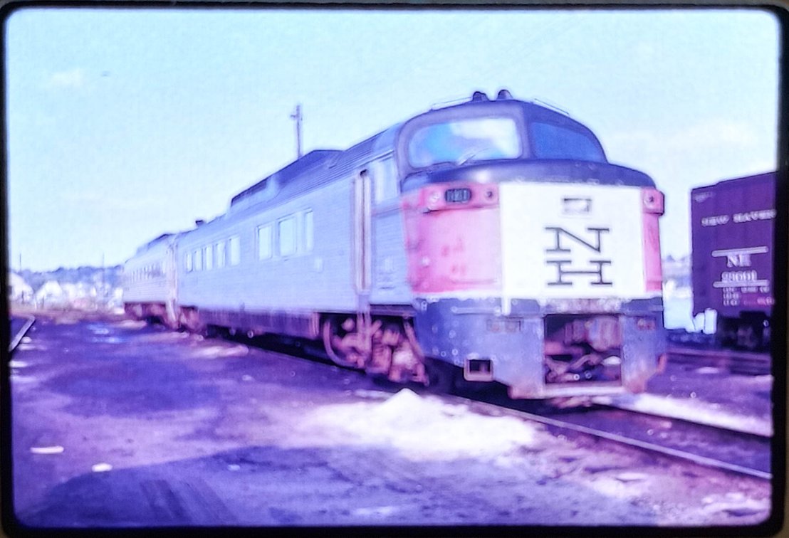 350+ COLOR SLIDES - MOSTLY ROLLING STOCK, LABELED  INV 262510788
