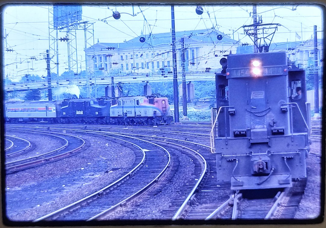400+ COLOR SLIDES - MOSTLY 1970S AMTRAK, MOST LABELED  INV 262510797