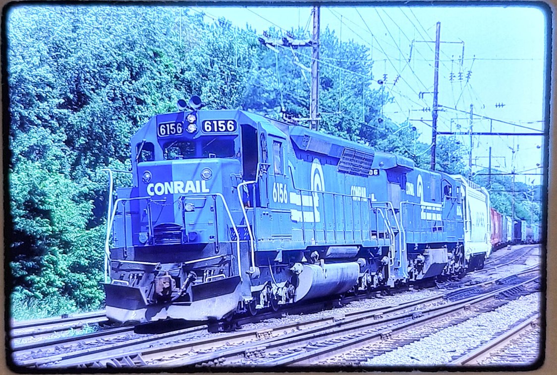 400+ COLORED SLIDES: TRAINS, TROLLEYS, SCENERY ETC  INV 262510811