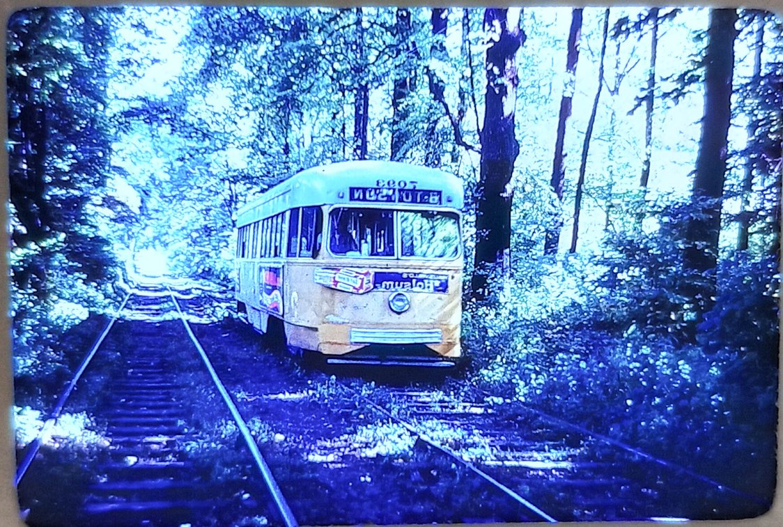150+ COLORED SLIDES: TRAINS, TROLLEYS, ETC  INV 262510816