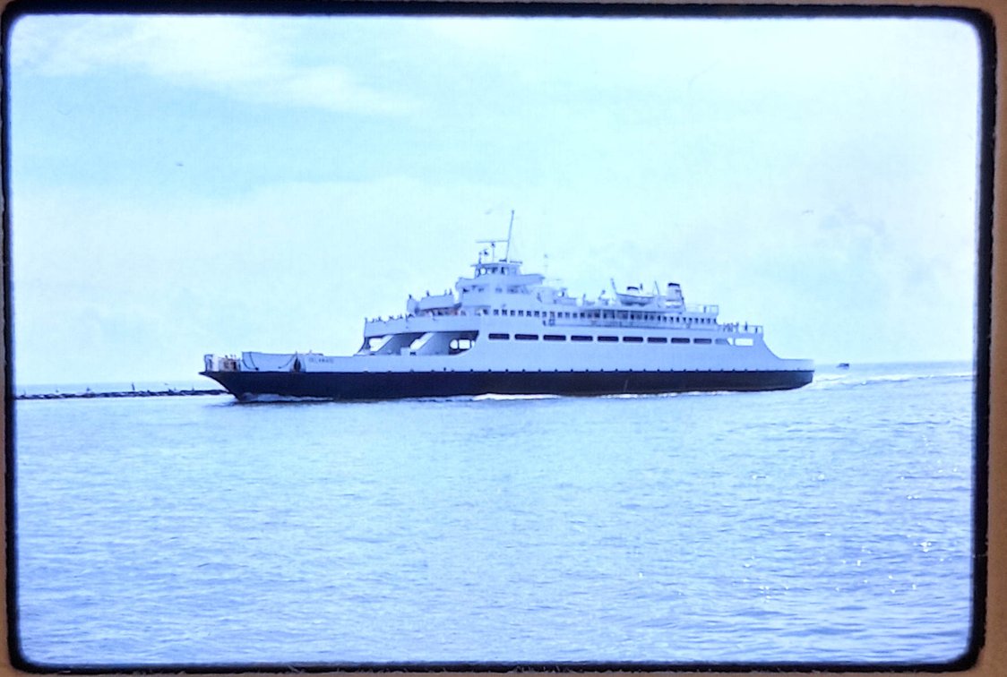 350+ COLORED SLIDES: MOSTLY BOATS/SHIPS/FERRIES, SOME CARS  INV 262510818