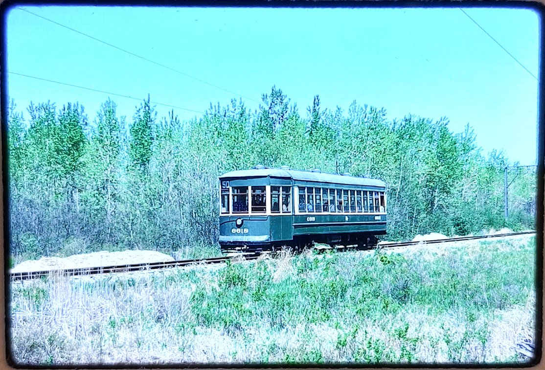 450+ COLORED SLIDES: MOSTLY TRAINS, TROLLEYS, BUSES  INV 262510823