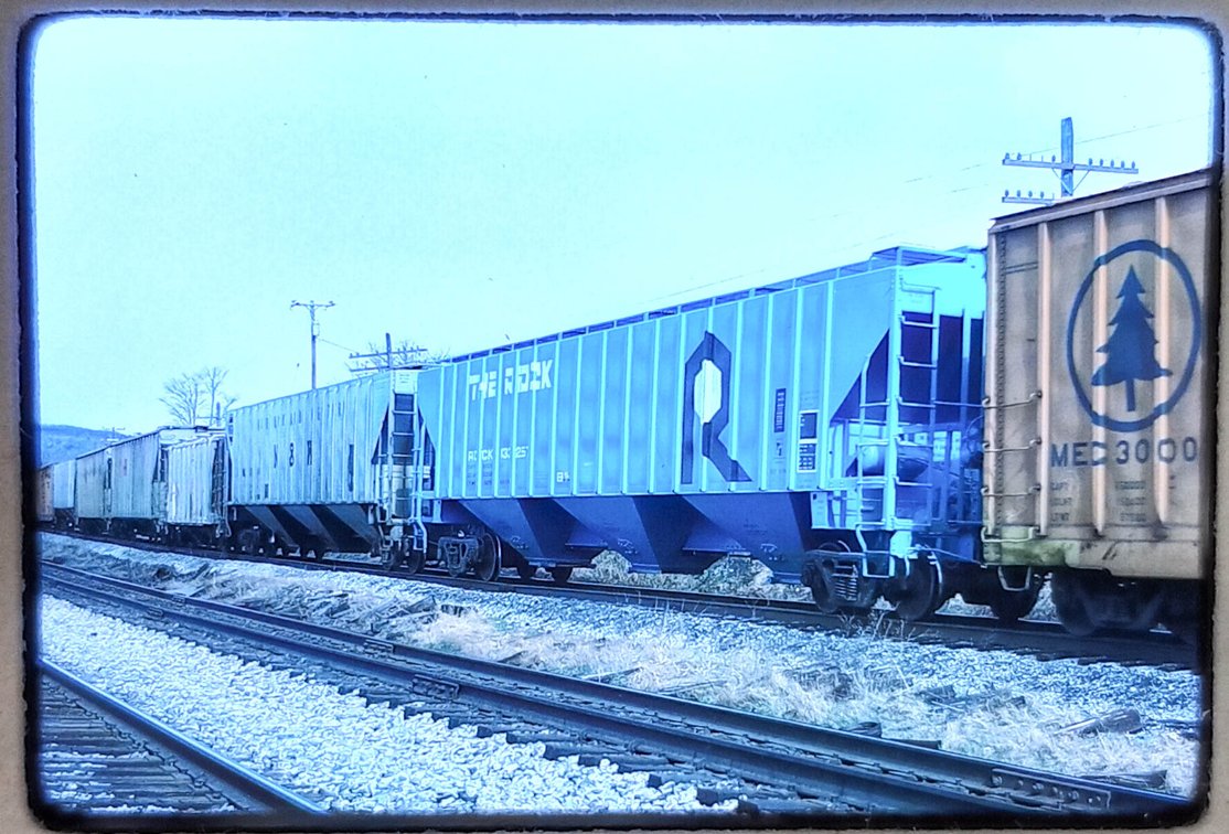 300+ COLORED SLIDES: MOSTLY TRAINS  INV 262510827