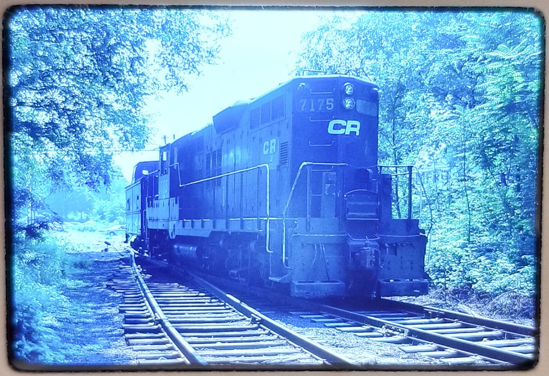 550+ COLORED SLIDES: MOSTLY TRAINS  INV 262510830