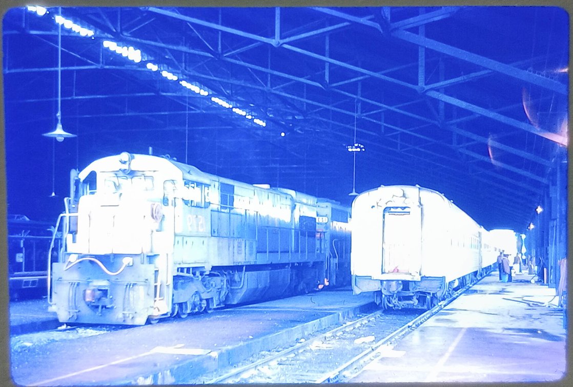 350+ COLOR SLIDES - MOSTLY TRAINS  INV 262510882