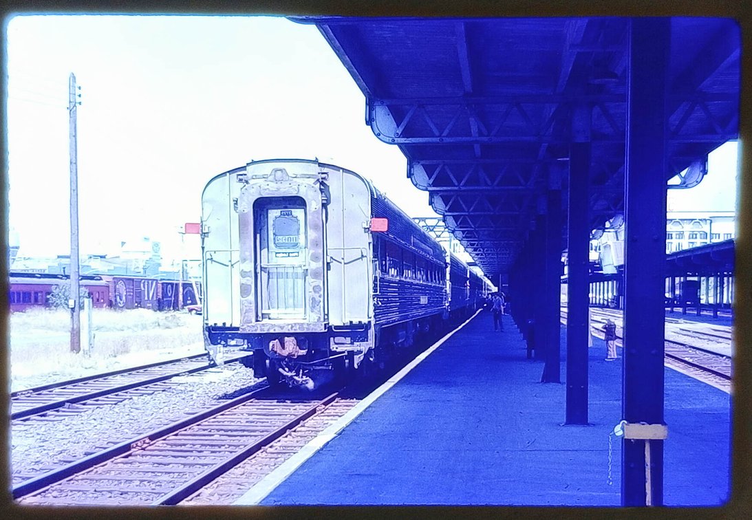 350+ COLOR SLIDES - MOSTLY TRAINS, SCENERY  INV 262510883
