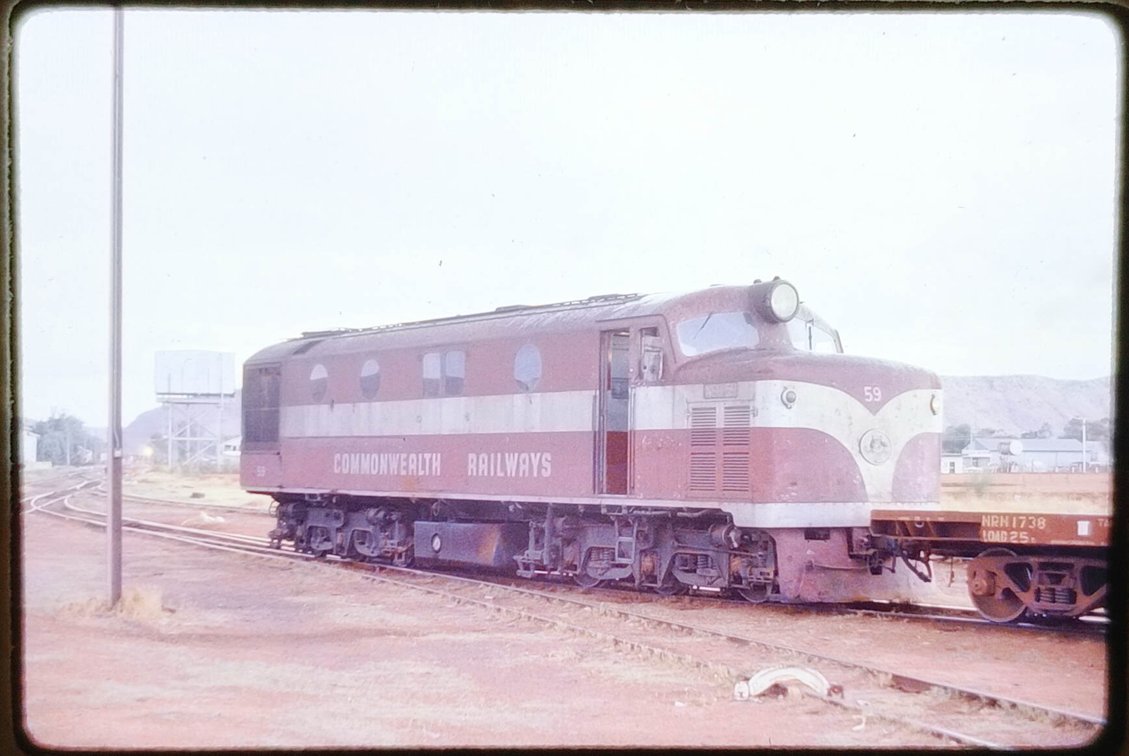 350+ COLOR SLIDES - MOSTLY TRAINS  INV 262510893