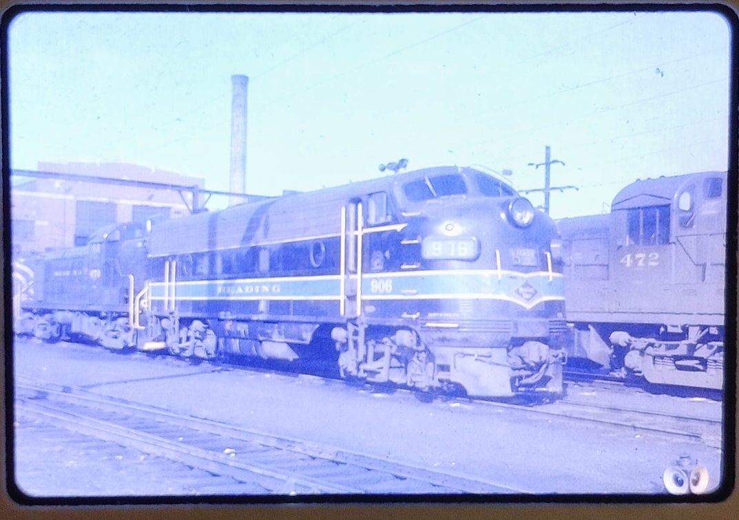 450+ COLOR SLIDES - MOSTLY TRAINS  INV 262510908
