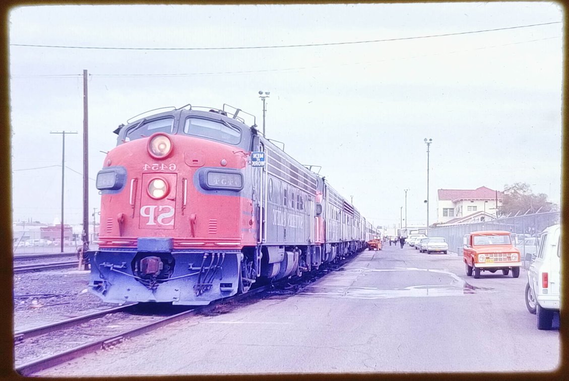 200+ COLOR SLIDES: MOSTLY TROLLEYS, TRAINS INV 262510923