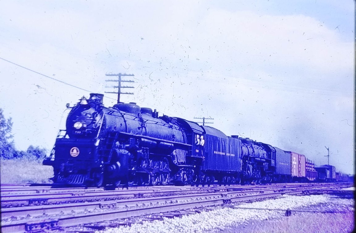 350+ COLOR SLIDES: MOSTLY TRAINS, SOME COMMERCIAL SLIDES INCLUDED: STEAM RR SPECTACULAR, WHEN STEAM WAS KING ETC INV 262510924