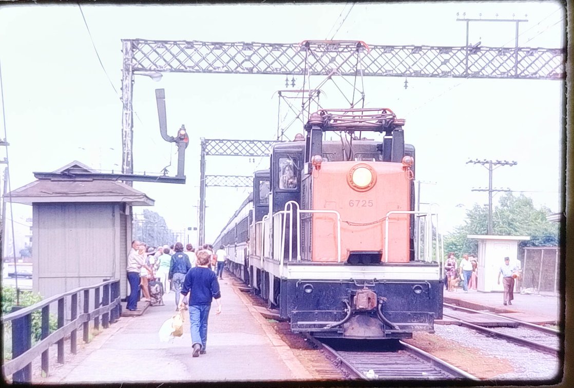 300+ COLOR SLIDES: MOSTLY TRAINS INV 262510925
