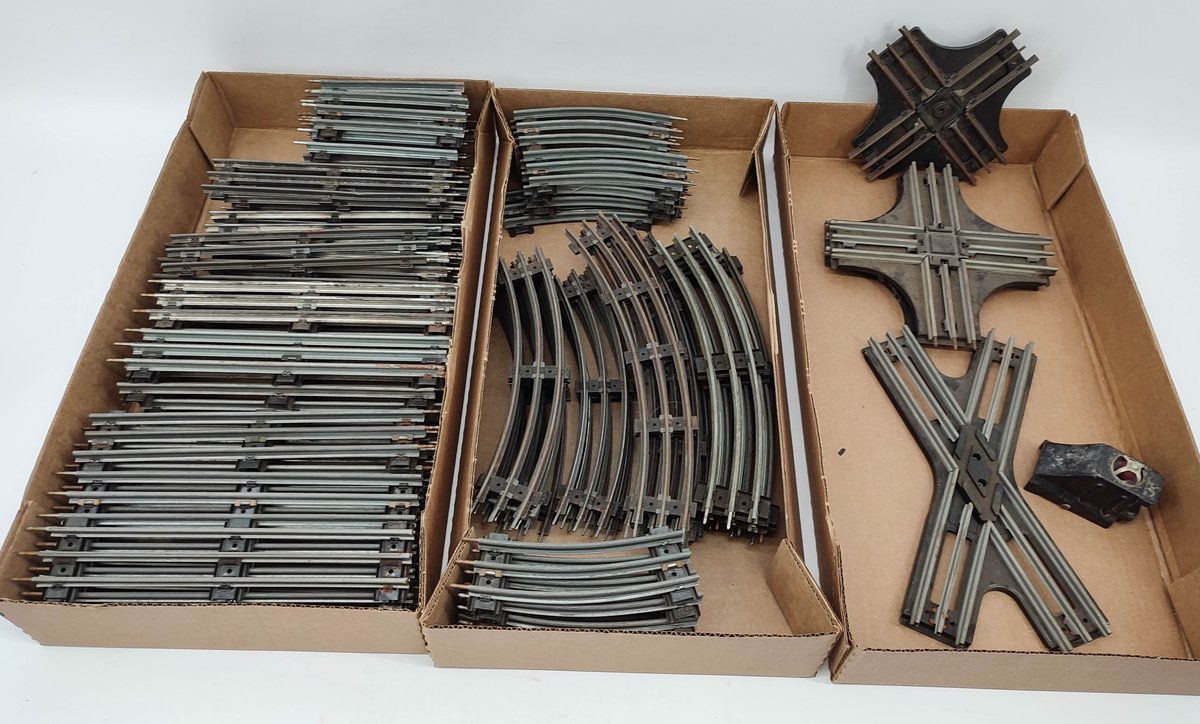 LIONEL LARGE LOT OF VINTAGE TUBULAR MODEL TRAIN TRACK 3 RAIL  INV 263230007