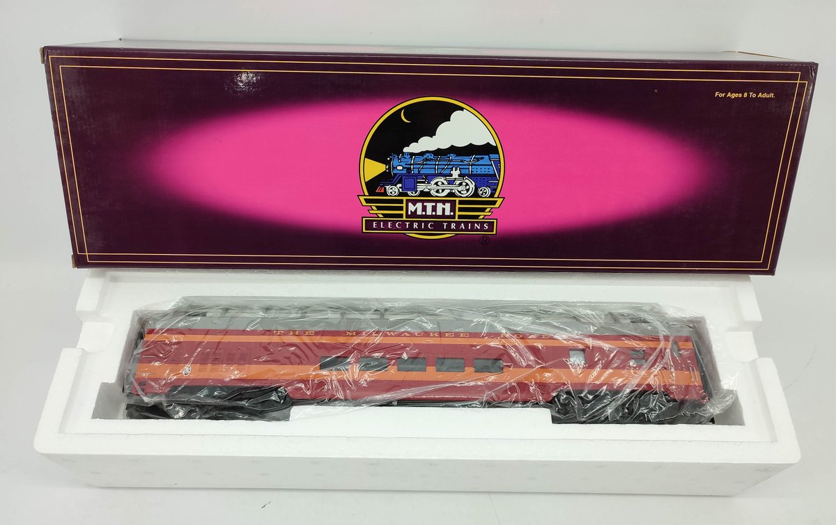 M.T.H. VISTA DOME PASSENGER CAR MILWAUKEE ROAD SMOOTH 20-6752 OB  INV 263230071