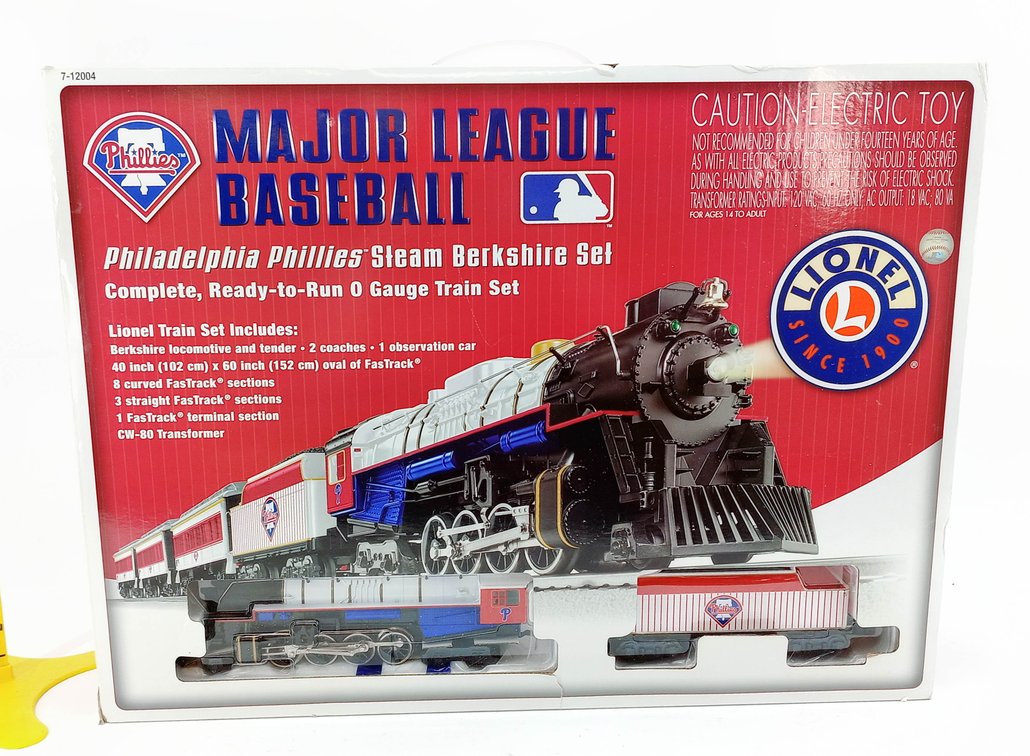 LIONEL O GAUGE 7-12004 PHILLIES BERKSHIRE STEAM SET LONE RANGER WILD WEST SET W/ 2 ADD-ON CARS, OB  INV 263310013