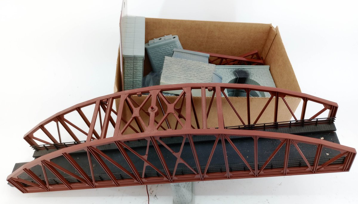MTH RAILKING REALTRAX O GAUGE RED ARCH BRIDGE & TUNNEL PORTALS, NNC  INV 263310061