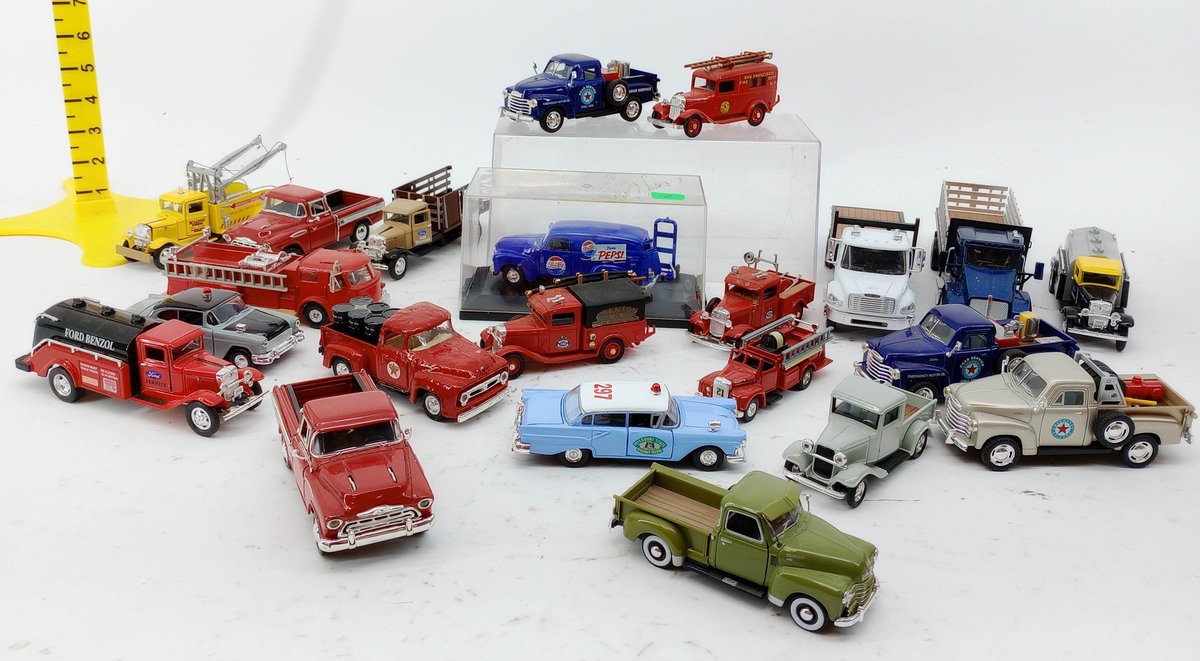 ASSORTED DIE-CAST TRUCKS & CARS PEPSI PANEL VAN FIRE TRUCKS TOW TRUCK POLICE CARS FORD BENZOL  INV 263310068