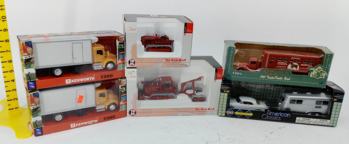 6 DIE-CAST VEHICLES 2 NEWRAY KENWORTH T300 2 IH TD-24 CRAWLERS ERTL ANHEUSER-BUSCH MOTOR MAX AMERICAN CLASSICS 6 OB  INV 263310073