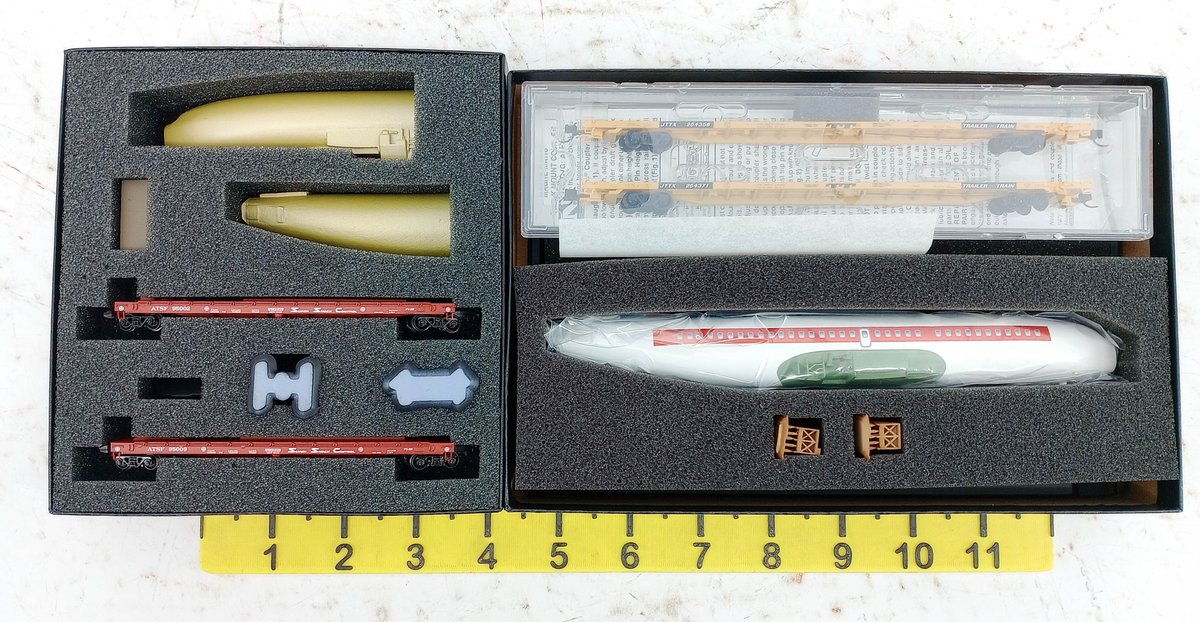MICRO-TRAINS LINE N SCALE ATSF & TTX FUSELAGE FLATCAR 2-PACKS, 2 OBS INV 263330057