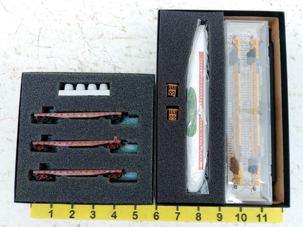 MICRO-TRAINS N SCALE TTX FUSELAGE 2-PACK & ATSF/UP WING CARRIER 3-PACK FLATCARS, 2 OBS INV 263330061