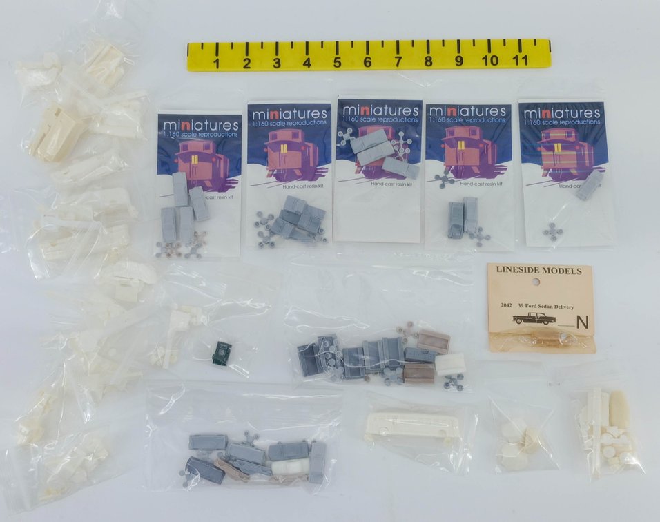 ASSORTED N SCALE MINIATURES & LINESIDE MODELS 2042 RESIN VEHICLE KITS SOME OBS NNC INV 263330096