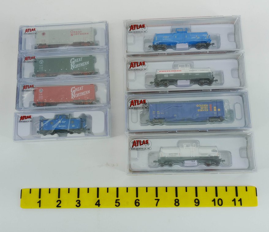 8 ATLAS N SCALE GREAT NORTHERN BOXCARS, ACFX TANK CARS, HOPPER & CABOOSE, 8 OBS INV 263330121