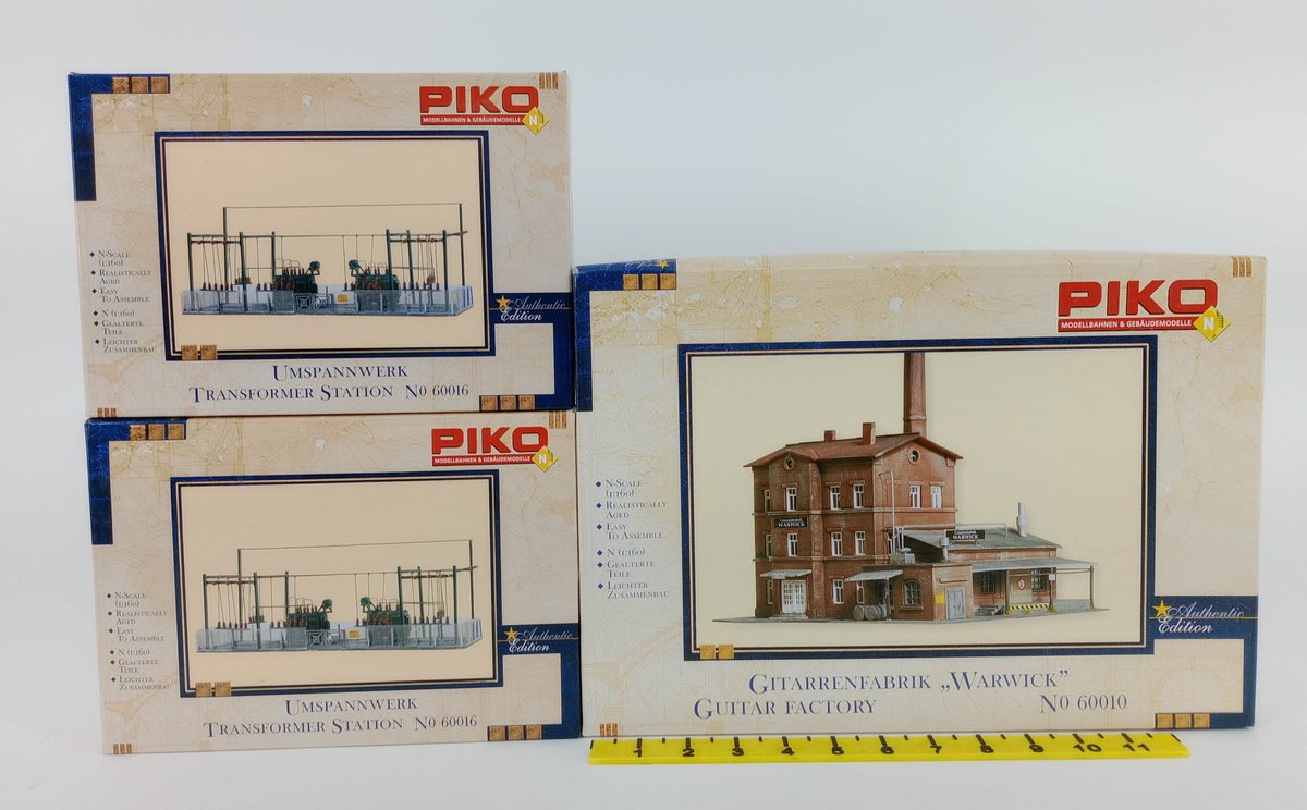 3 PIKO N SCALE BUILDING KITS, 2 UMSPANNWERK 60016 & WARWICK GUITAR FACTORY 60010, 3 OBS NNC INV 263330128