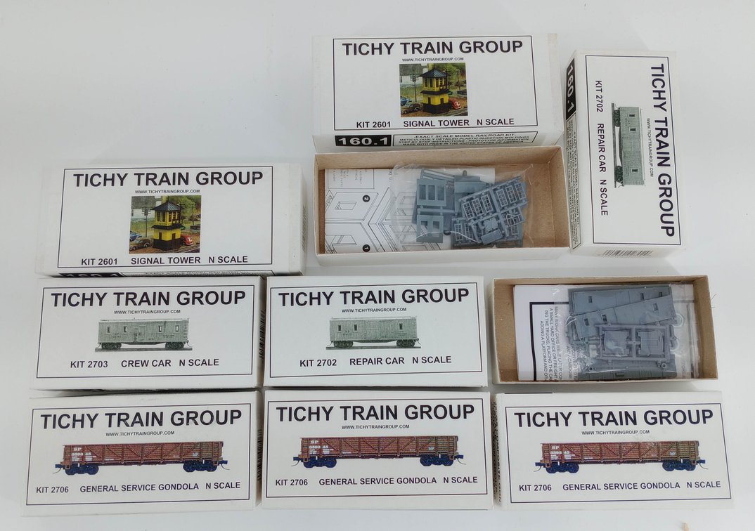 8 TICHY TRAIN GROUP N SCALE GONDOLA, CREW & REPAIR CAR, SIGNAL TOWER KITS, 8 OBS NNC INV 263330131