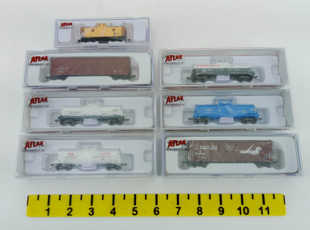 7 ATLAS N SCALE KAOLIN TANK CARS, X72 BOX CARS & CUPOLA CABOOSE, 7 OBS INV 263330156