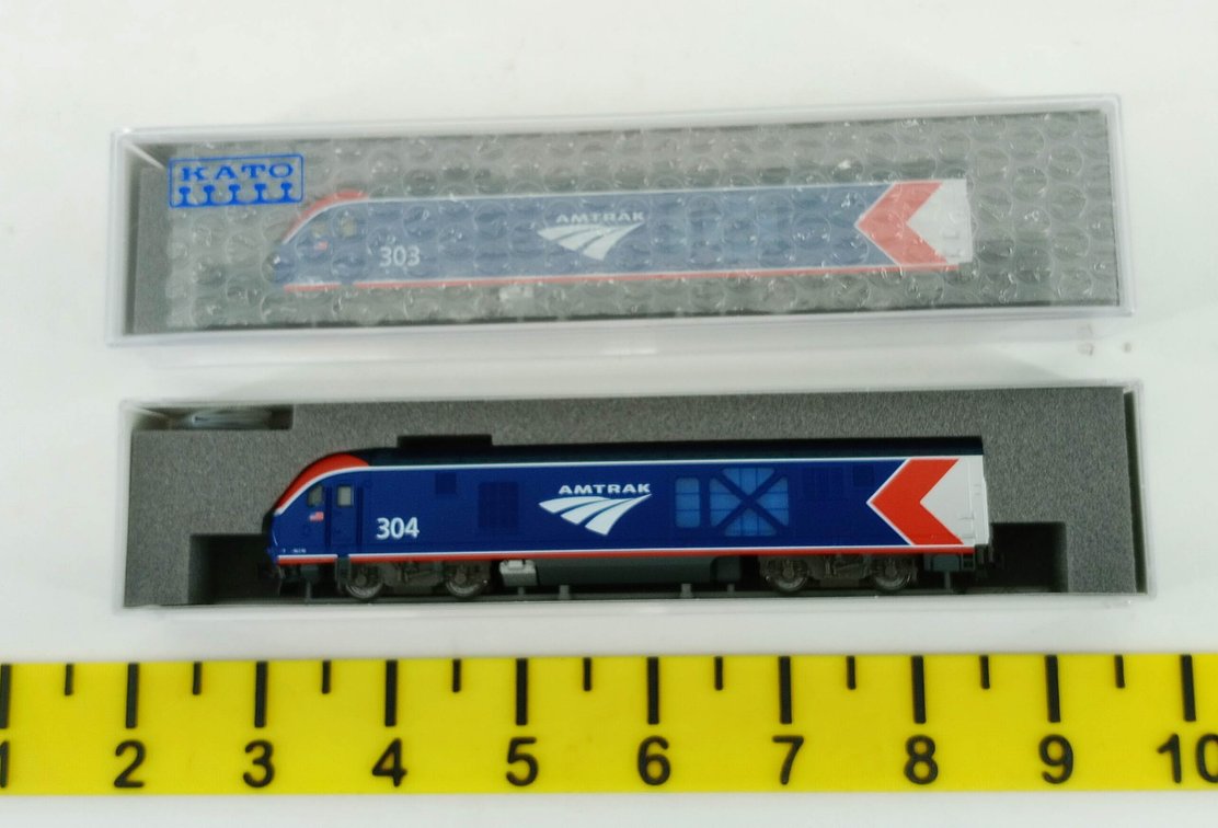 2 KATO N GAUGE 176-6052 & 176-6053 AMTRAK ALC-42 CHARGER LOCOMOTIVES, 2 OBS INV 263330192